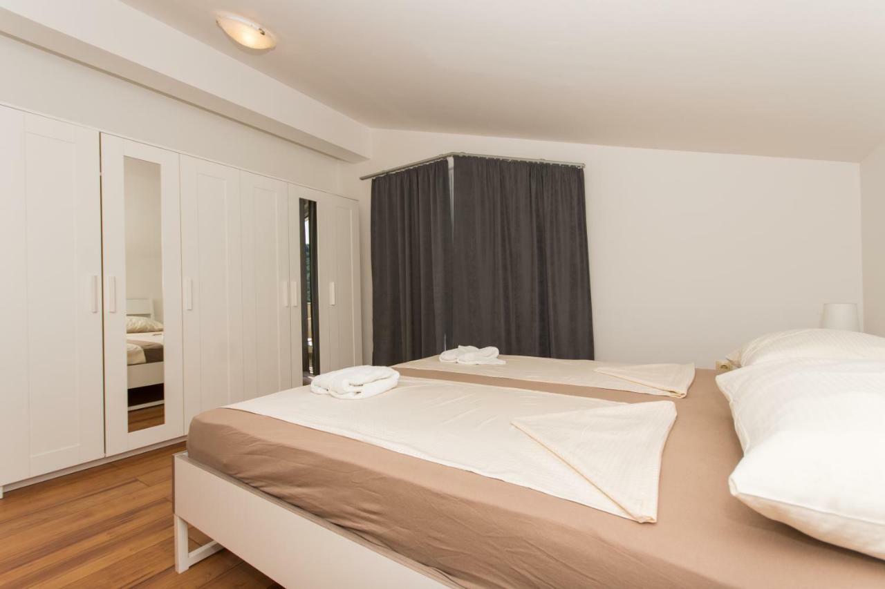 Apartments Bluesky Trogir Exterior photo