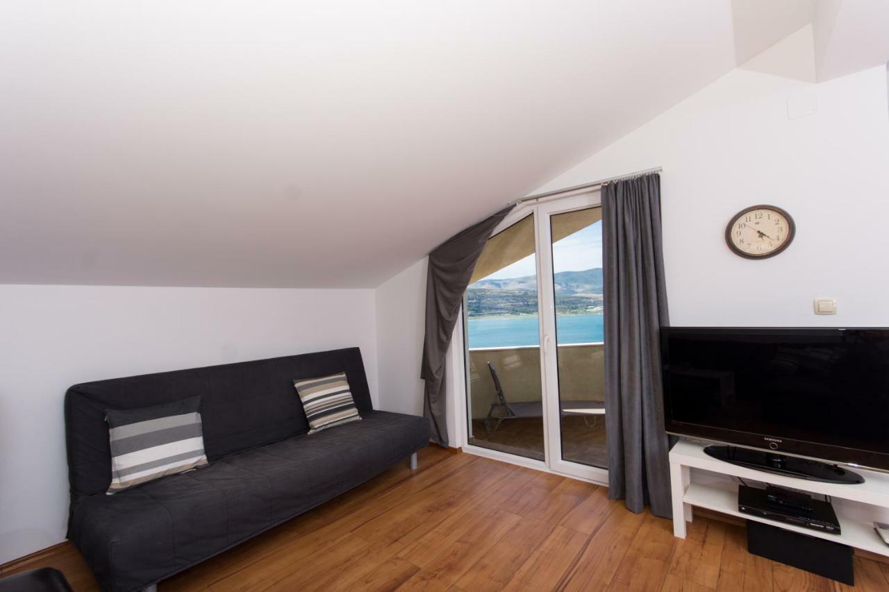 Apartments Bluesky Trogir Exterior photo